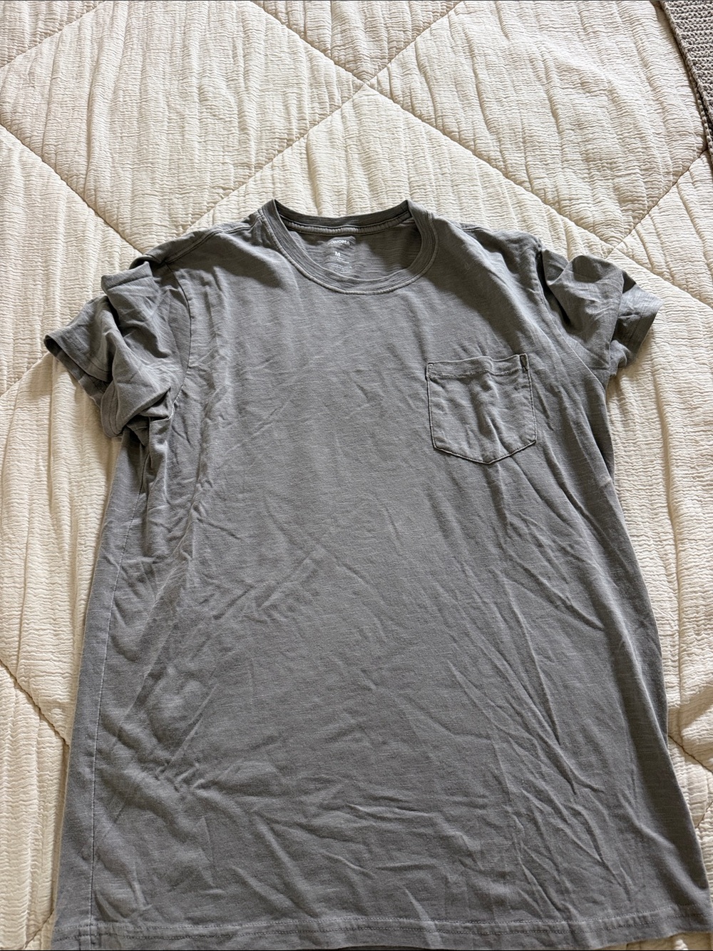 Sonoma Short Sleeve Crew Neck Pocket Tee in Gray